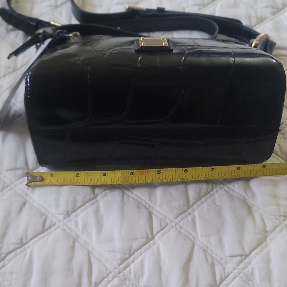 Dooney & Bourke Black Croc-Embossed Crossbody Bag - Picture 3 of 9